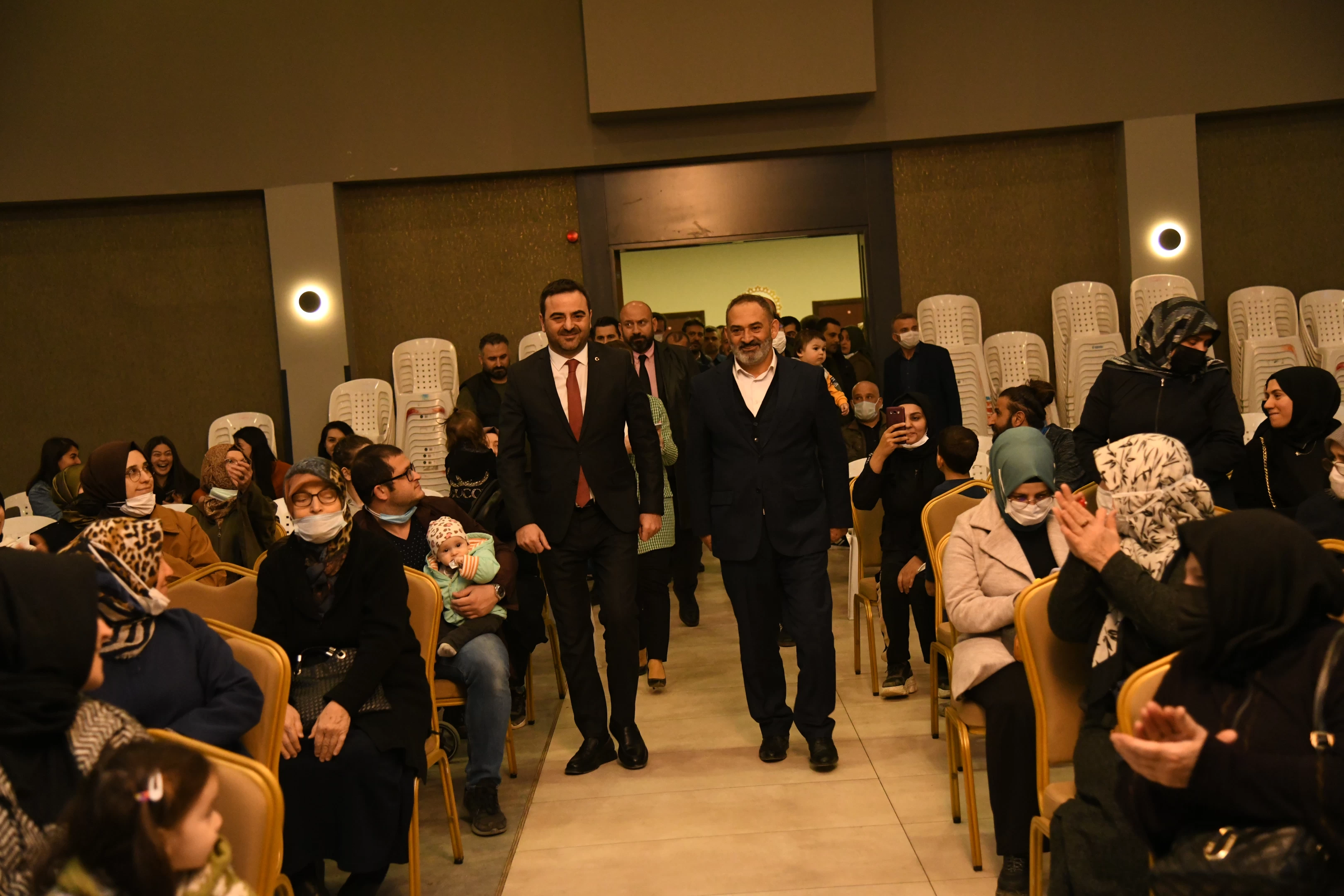 Kadın Okur Yazarlığı