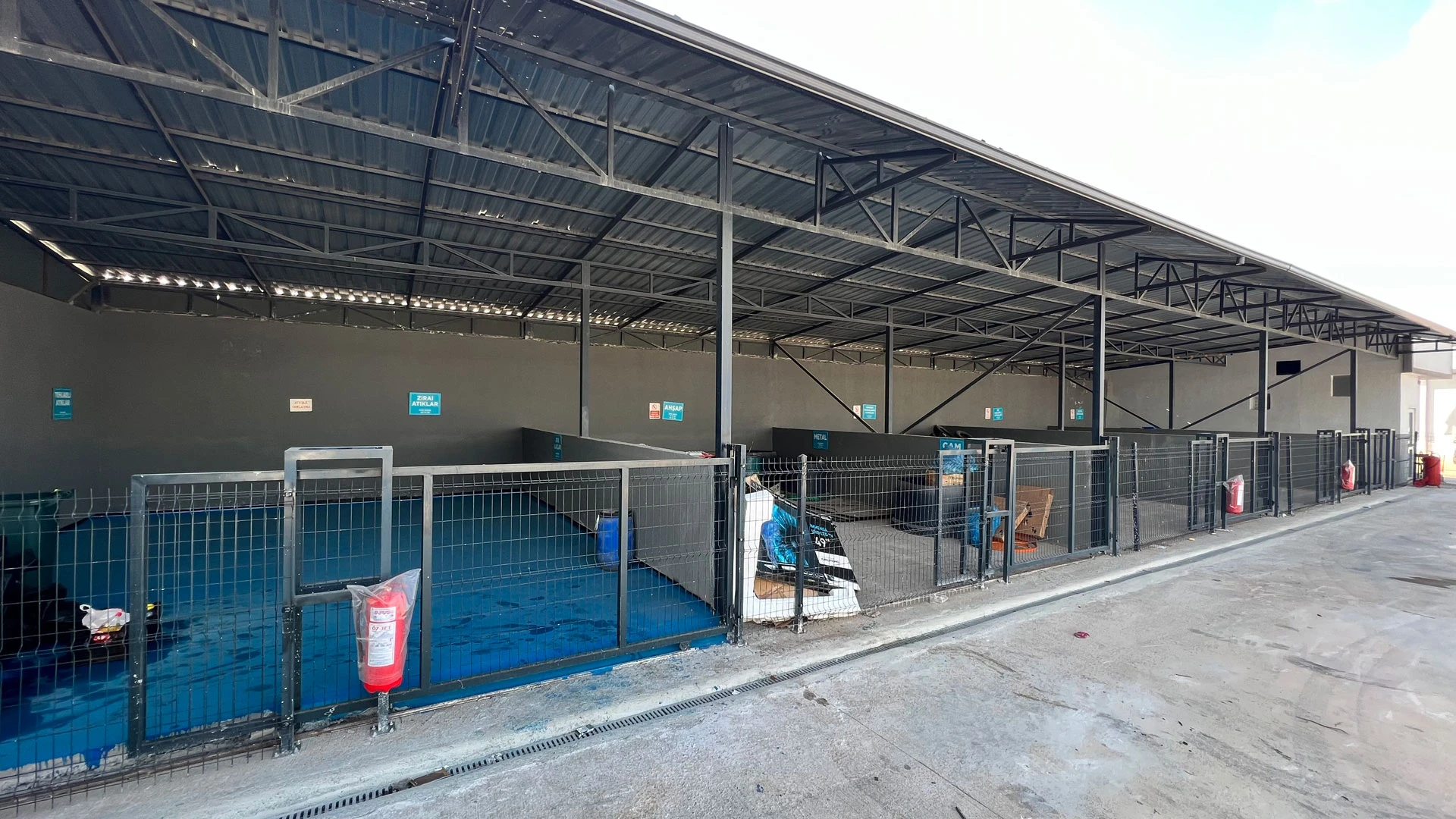1. Sınıf Atık Getirme Merkezi