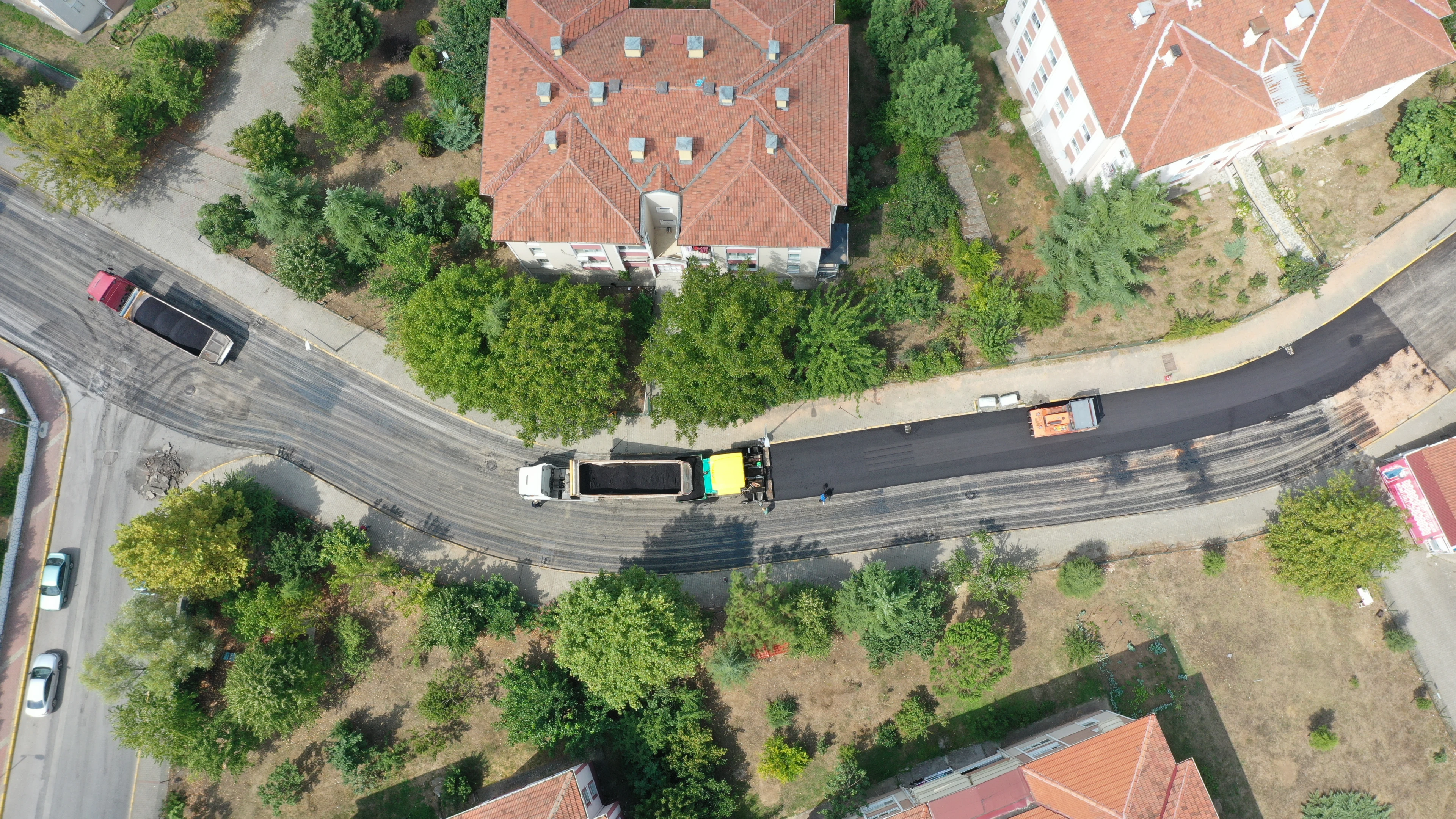Asfalt, Parke, Yeni Yol